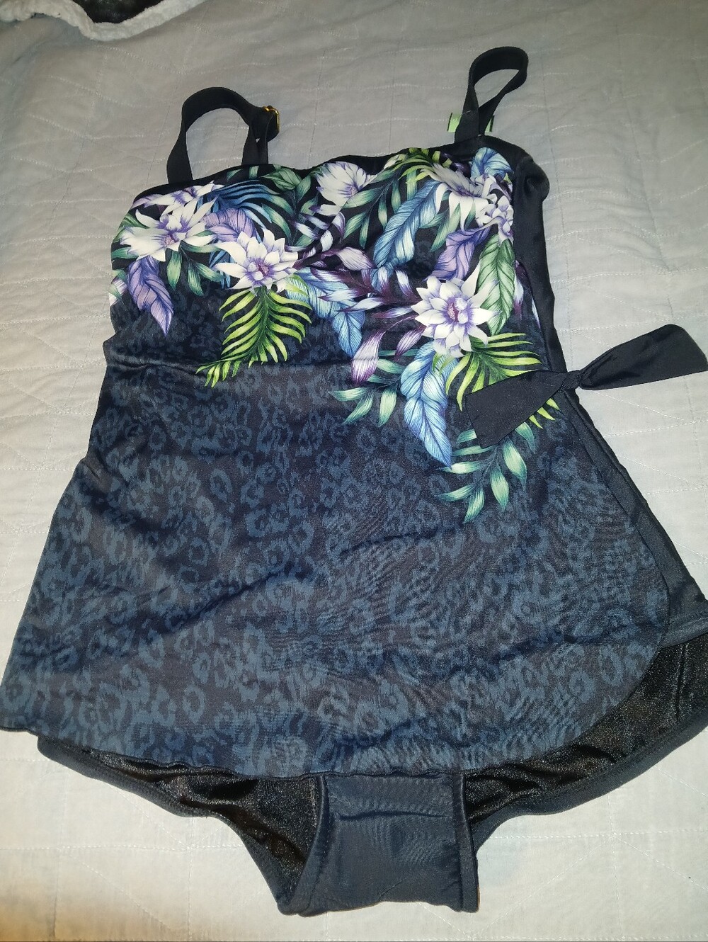 Maxine of Hollywood Black Floral-Print Women's Bodysuit Tank